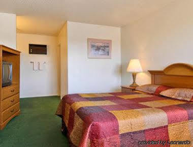 Super 8 By Wyndham Alturas Hotell Rum bild